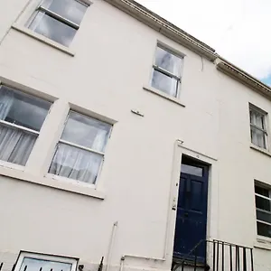 Apartment Summerlays, By Staybc, Bath
